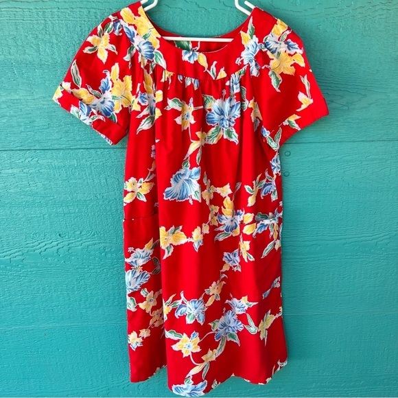 TRADITIONAL HAWAIIAN MUU-MUU FLORAL PRINT DRESS WITH POCKETS SIZE LARGE - Picture 2 of 7